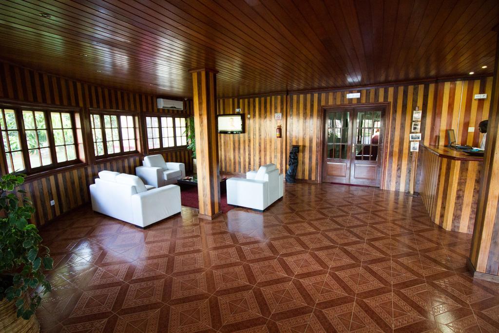 Hotel Praia サントメ エクステリア 写真