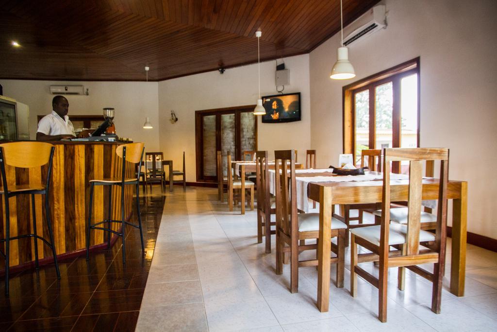 Hotel Praia サントメ エクステリア 写真