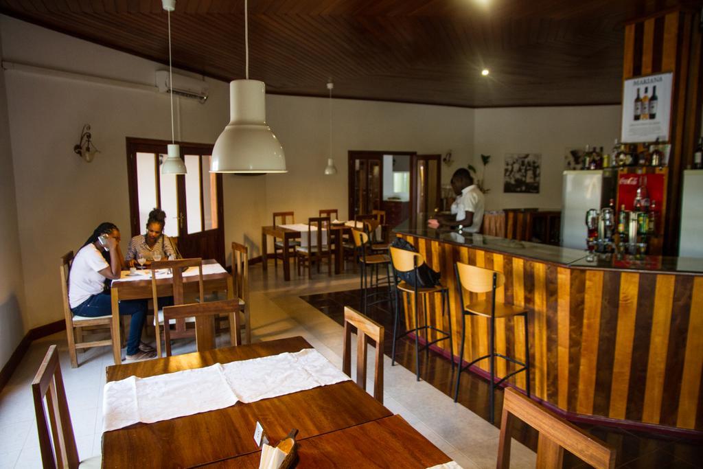 Hotel Praia サントメ エクステリア 写真